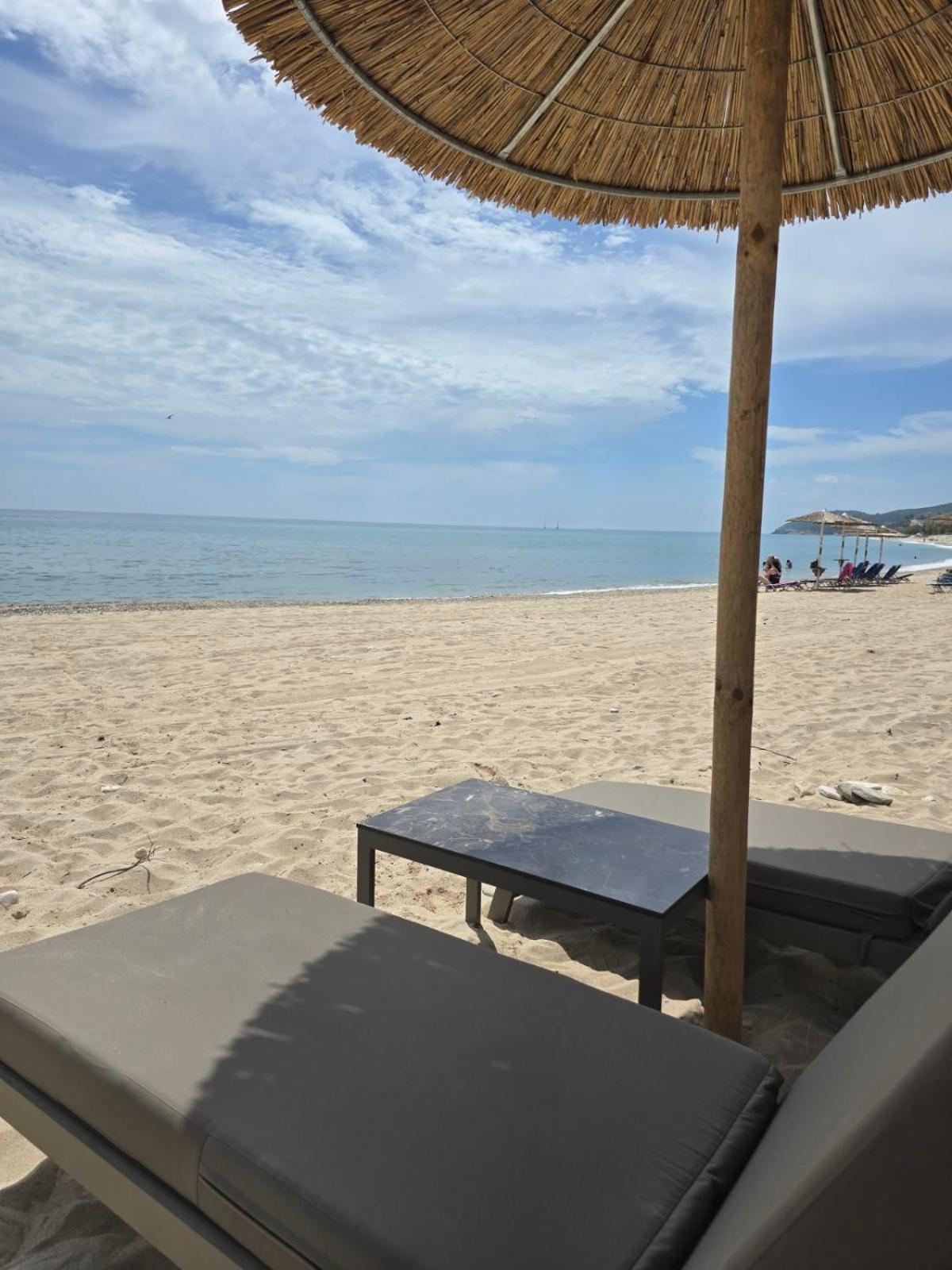Anna Beach Suites ลิเมนาเรีย ภายนอก รูปภาพ